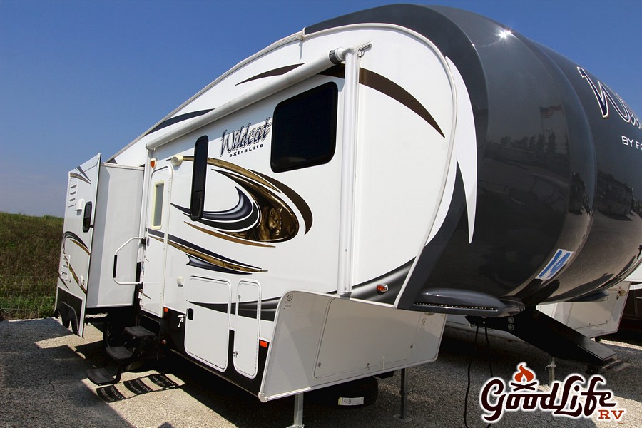 Bunkhouse used outside kitchen 5th wheel (1) - Good Life RV