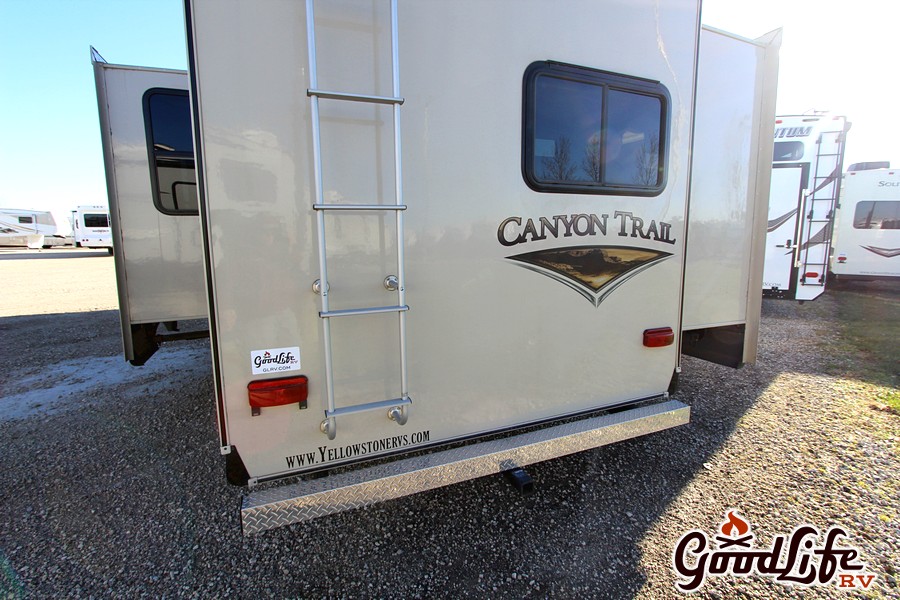 Canyon Trail Used Bunkhouse 5th Wheel up405386 (9) Good Life RV