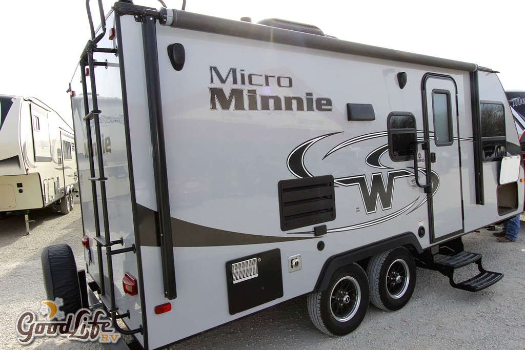 2017 Mini Winnie 2106FBS UP318724 (8) Good Life RV