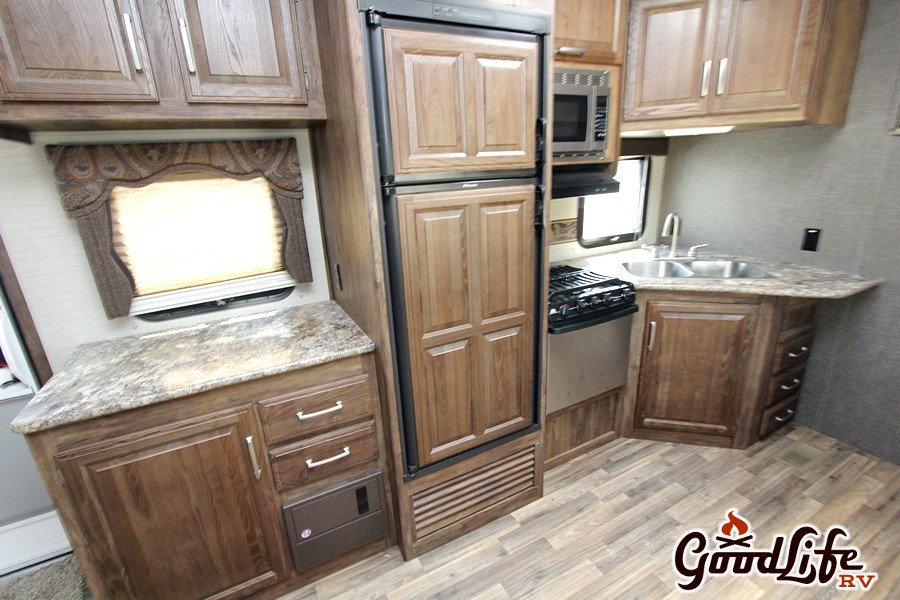 used cougar 5th wheel outside kitchen bunkhouse up207561 (18) Good