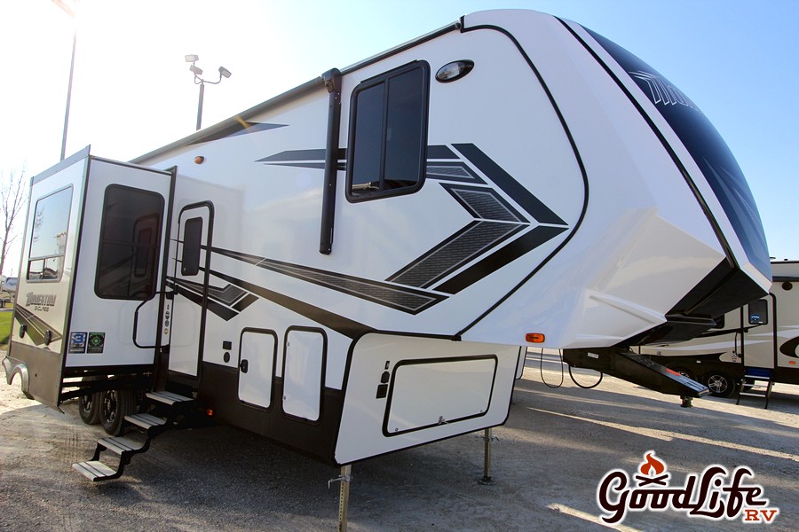 320G Momentum Toy Hauler P113331 (1) Good Life RV