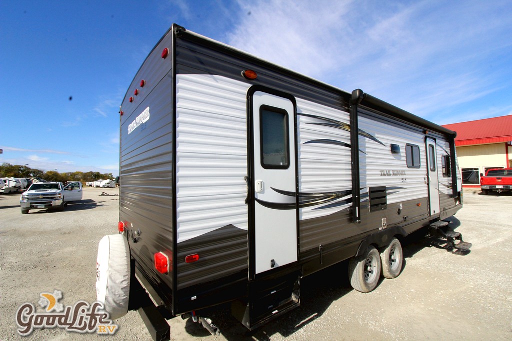 2016 Trail Runner 29SLE (9) Good Life RV