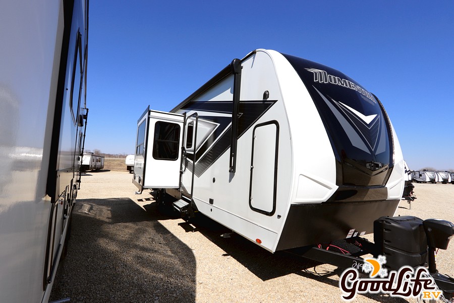 2022 Momentum 31g, 2023 Grand Design Momentum G-Class 31G